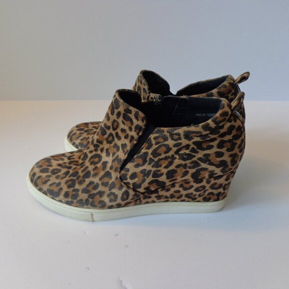 Susina Wedge Bootie Leopard Print Side Zip Womens Shoes Size 7M - Picture 1 of 9